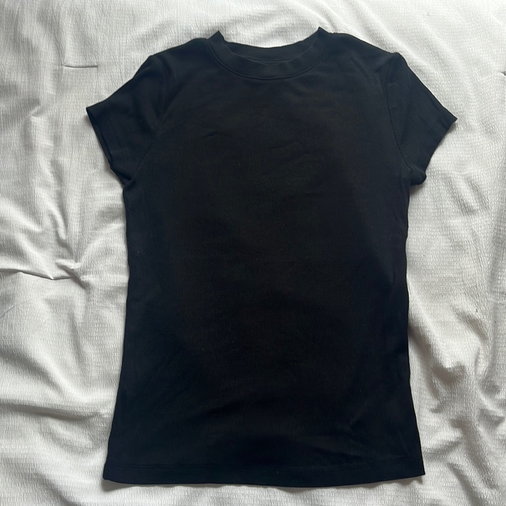Black t shirt